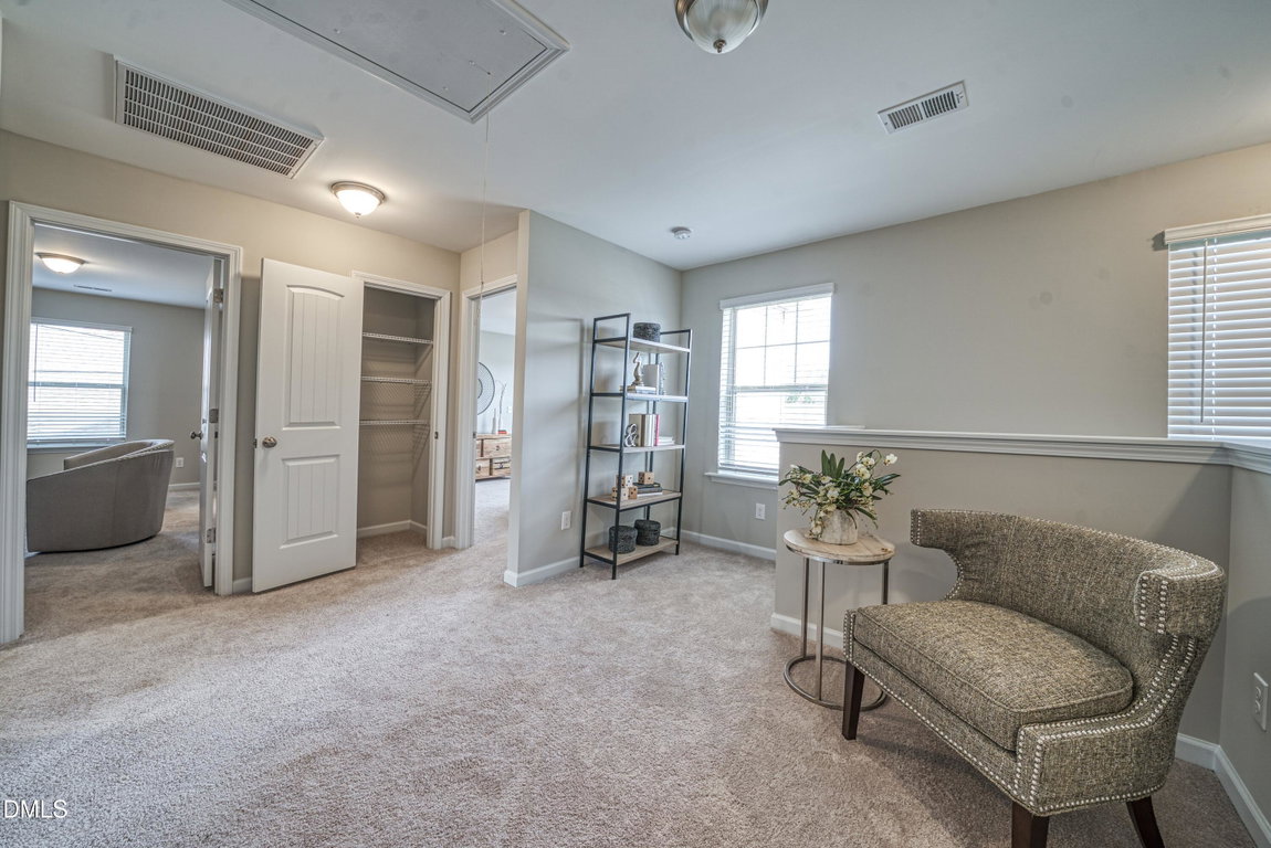 320 Ember Street — photo 9