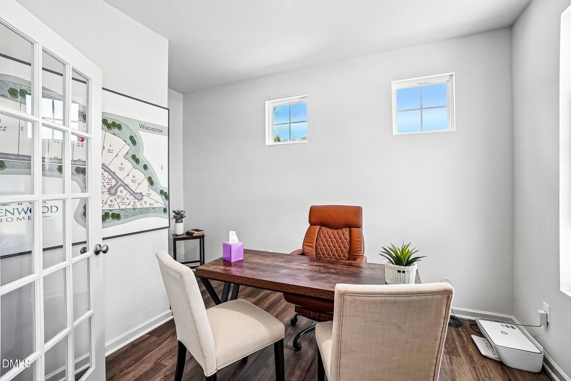 15-web-or-mls-Ember St-S0310-015
