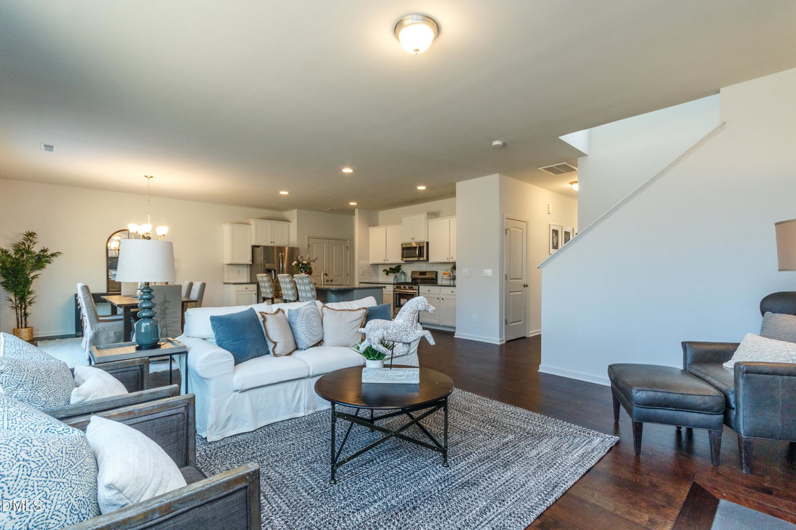 185 Ember Street — photo 3