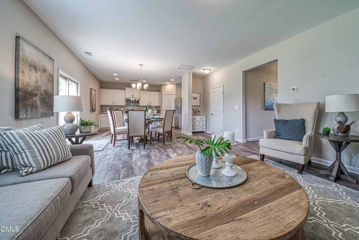 320 Ember Street — photo 6