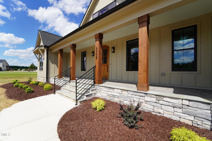 Single Family Residence in Zebulon, NC