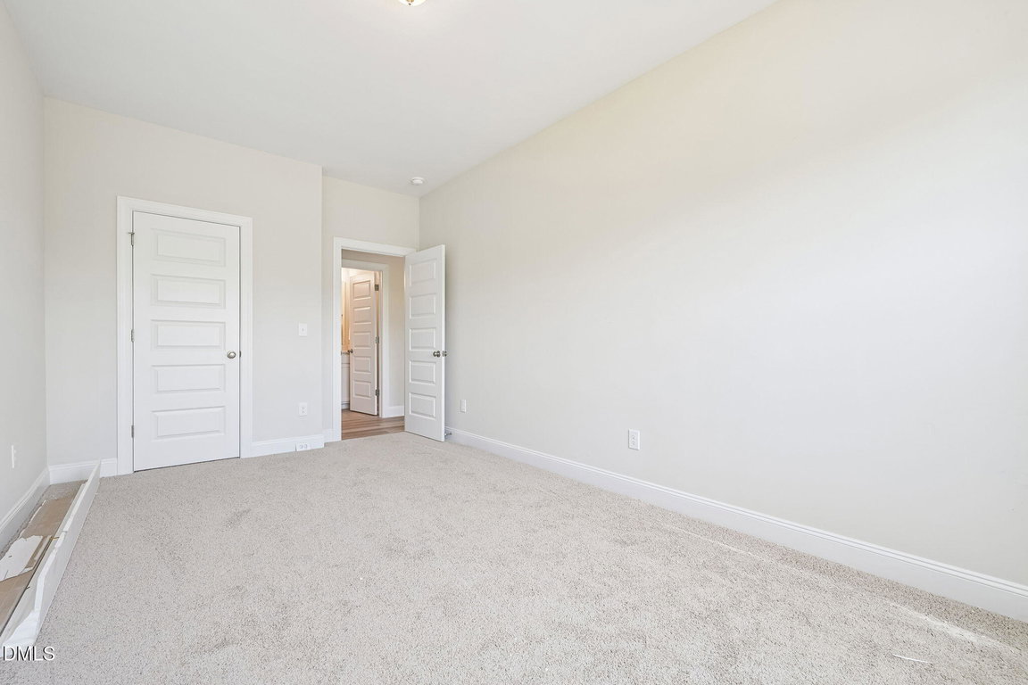 39-web-or-mls-Starlet Ridge Way-S3005-03