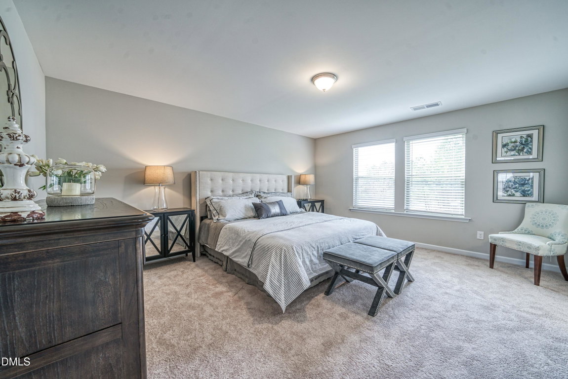 320 Ember Street — photo 10