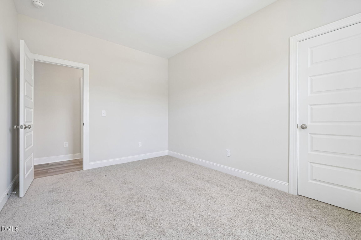 35-web-or-mls-Starlet Ridge Way-S3005-03