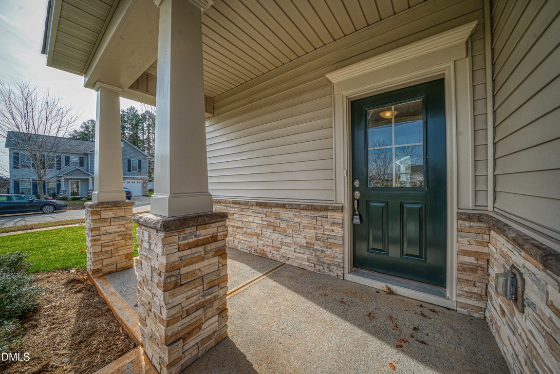 923 Rock Pillar Road — photo 1