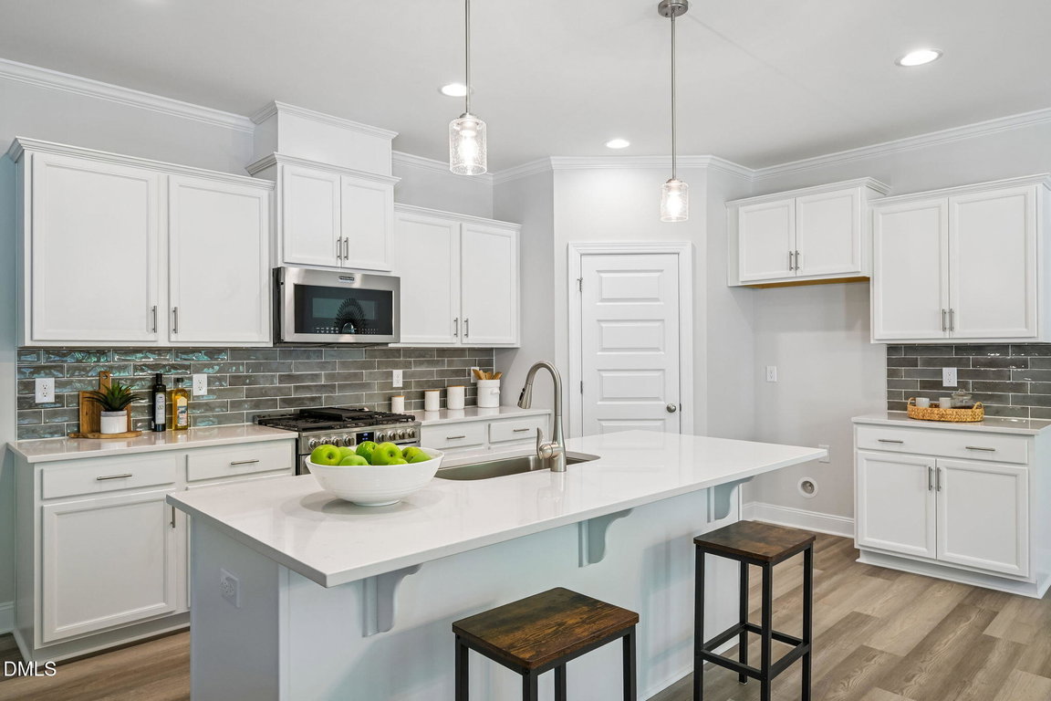 15-web-or-mls-Starlet Ridge Way-S3005-01