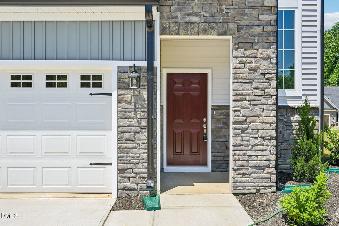 5-web-or-mls-Starlet Ridge Way-S3005-005