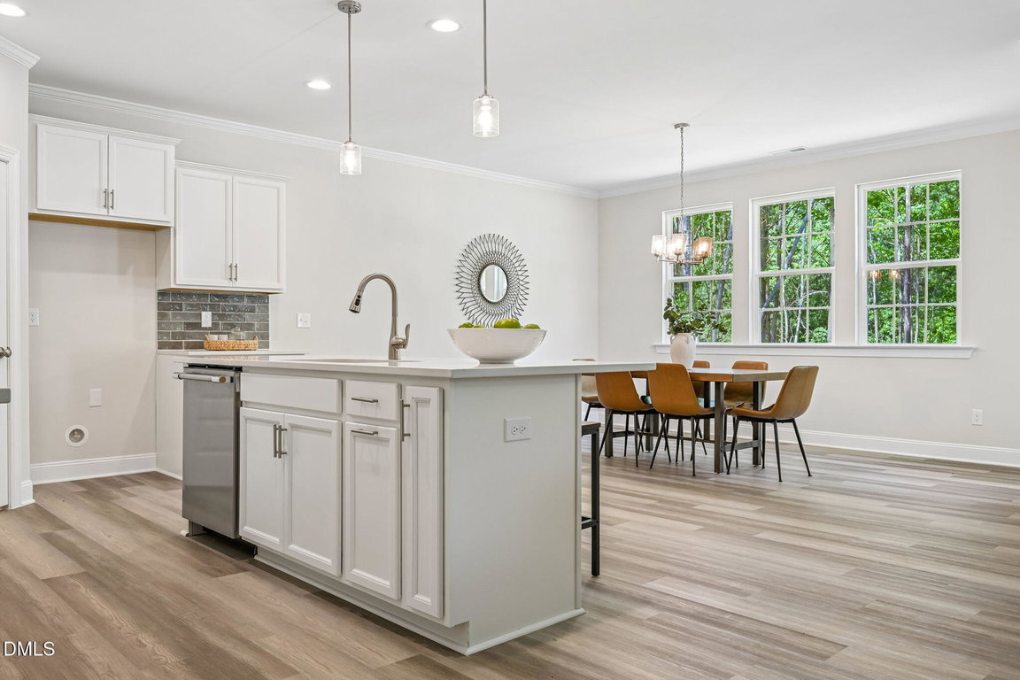 18-web-or-mls-Starlet Ridge Way-S3005-01