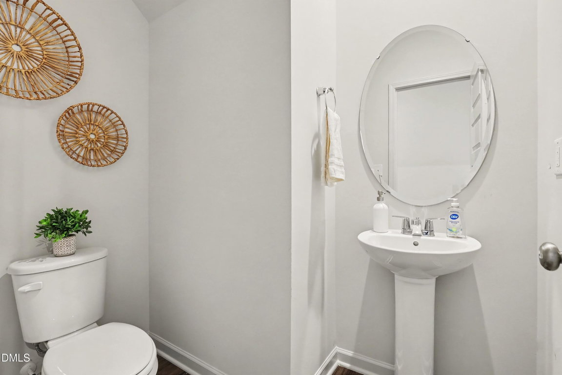 185 Ember Street — photo 10