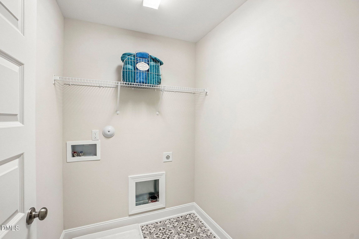 17-web-or-mls-50 Starlet Ridge Way 2TGZM