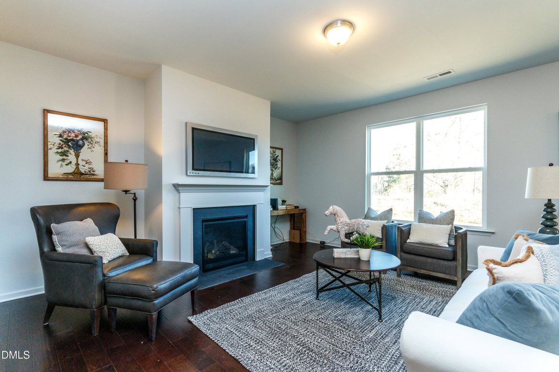 185 Ember Street — photo 2