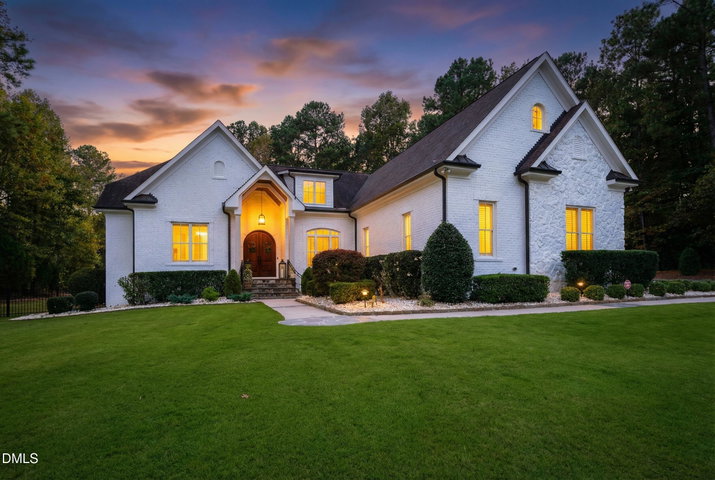 Single Family Residence in Zebulon, NC