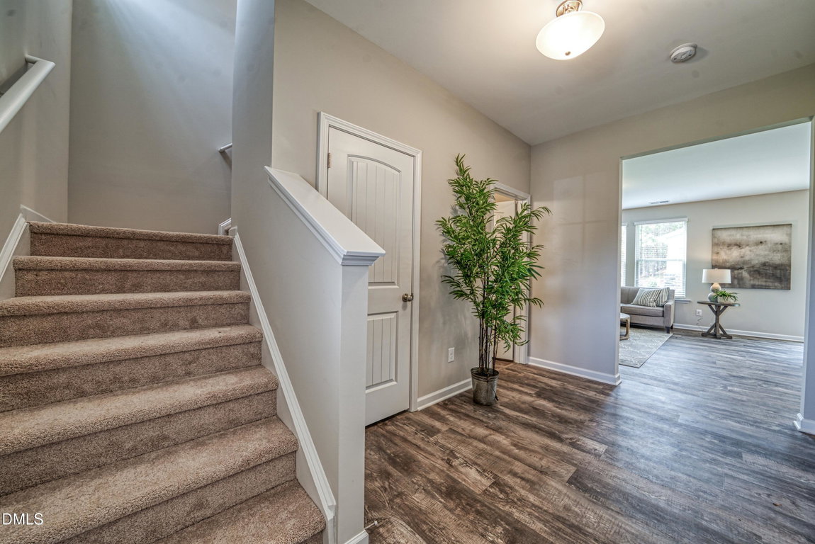 320 Ember Street — photo 8