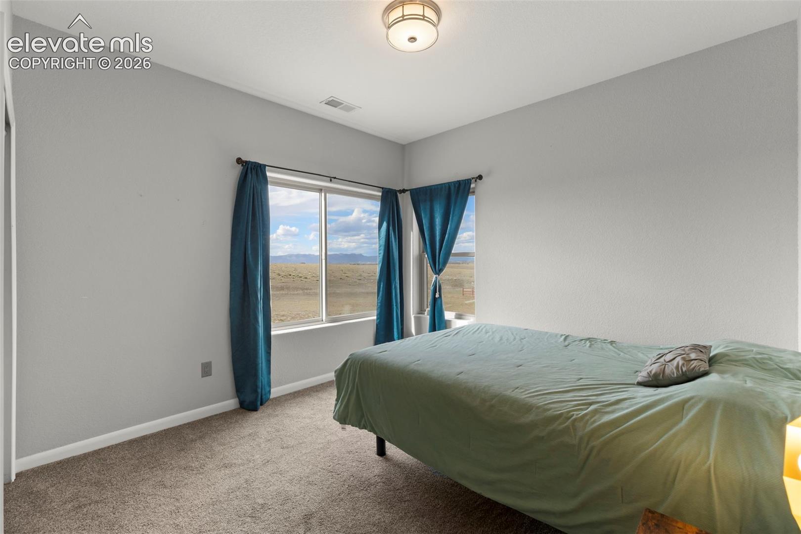 Listing photo 9 for 3140 Hoofprint Road