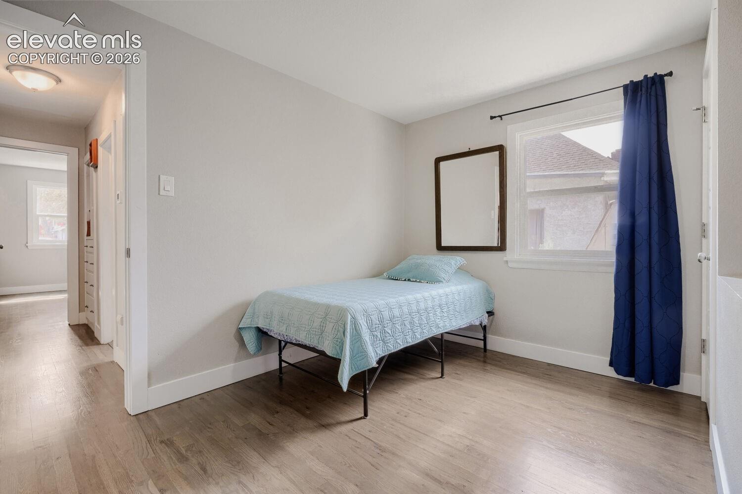 Listing photo 15 for 749 W Corona Avenue