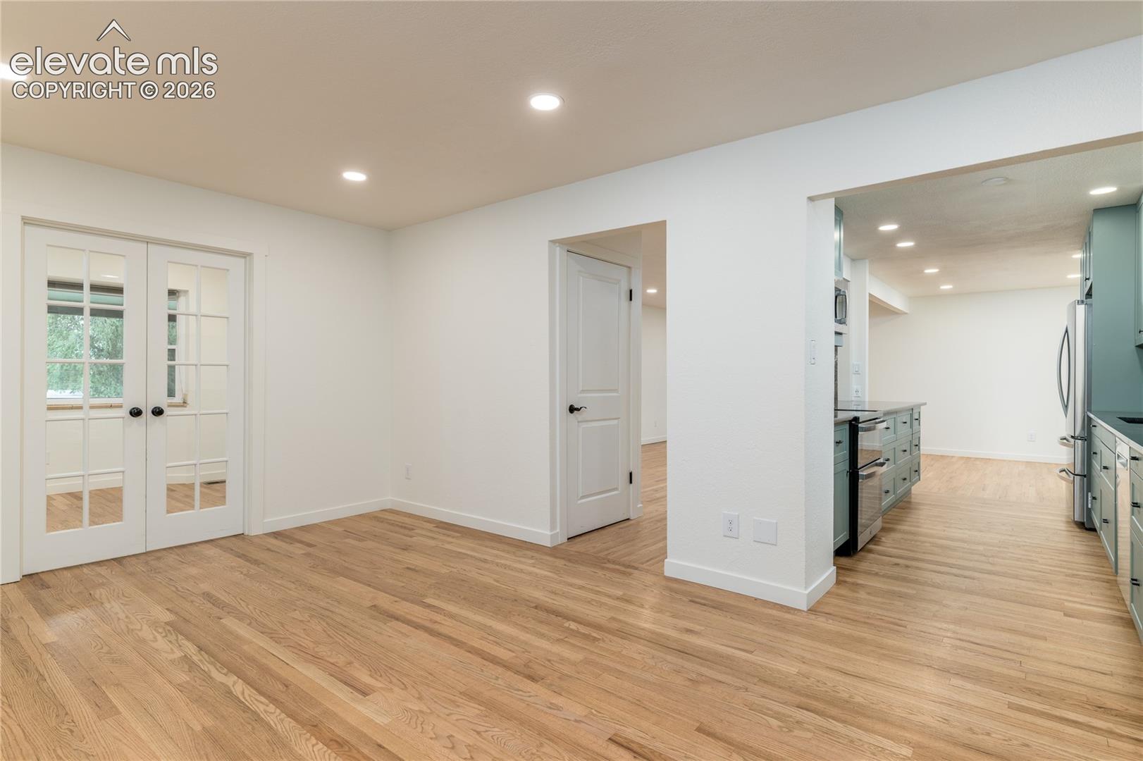 702 Leta Drive, photo 15