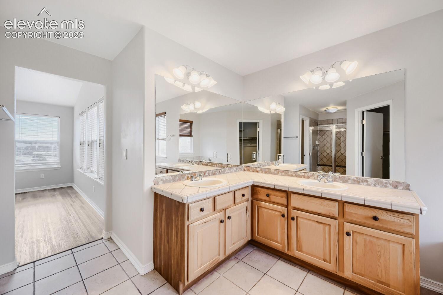 Listing photo 21 for 7620 Chancellor Drive