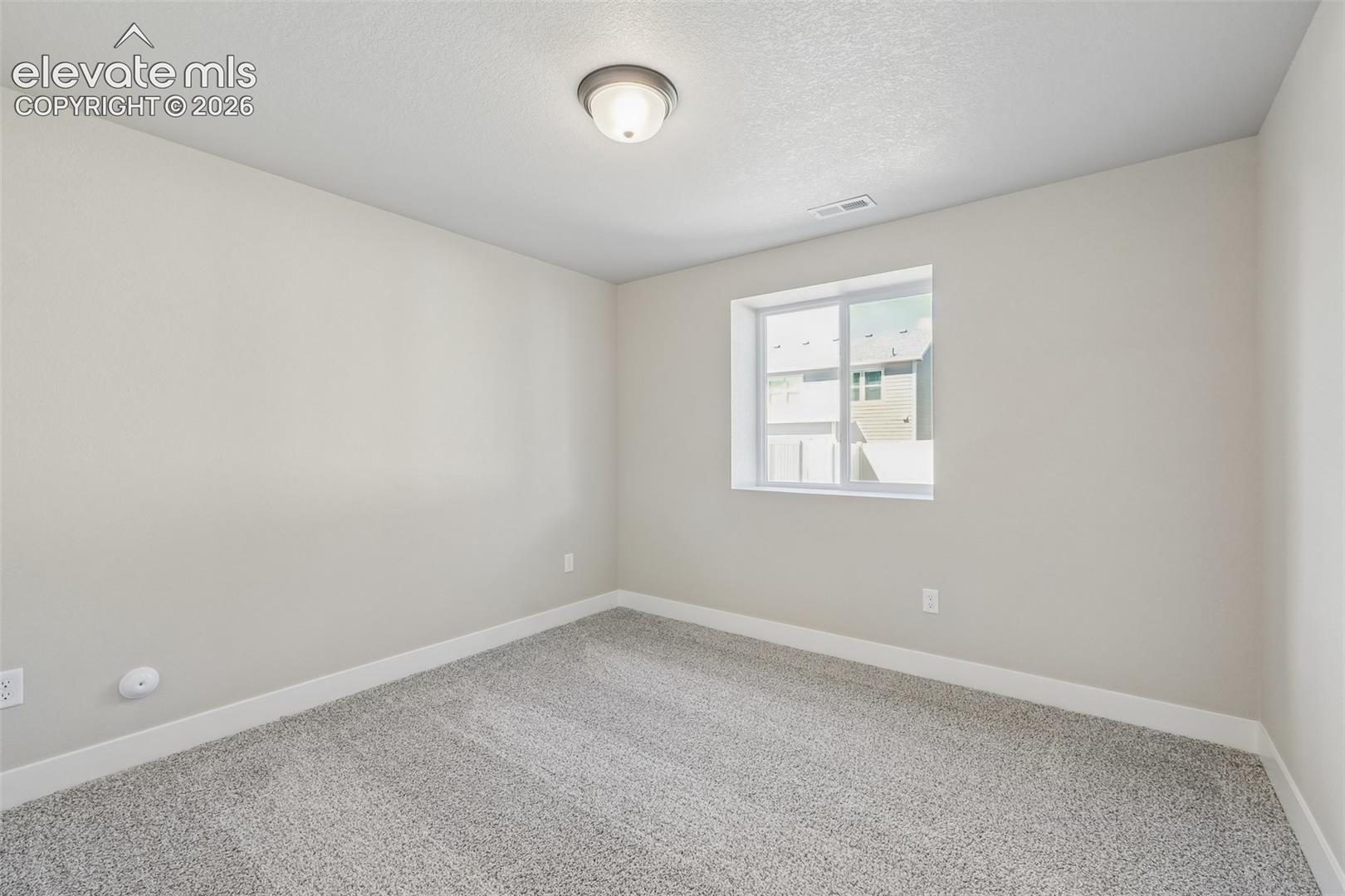 Listing photo 39 for 9696 Blaurock Drive