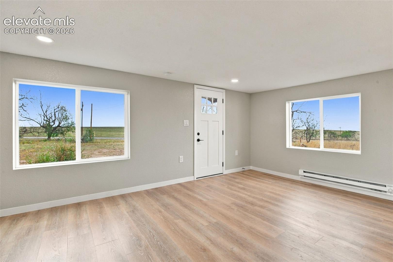 Listing photo 5 for 10672 Boone Road