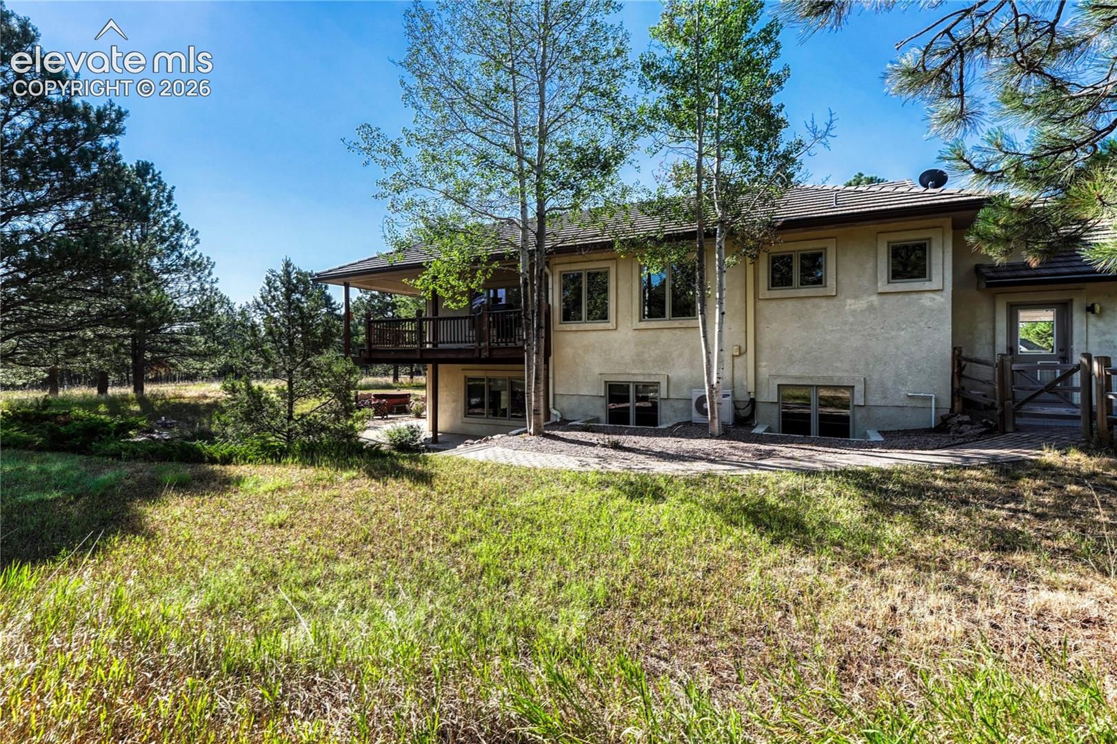 Listing photo 46 for 19435 Sherwood Trail