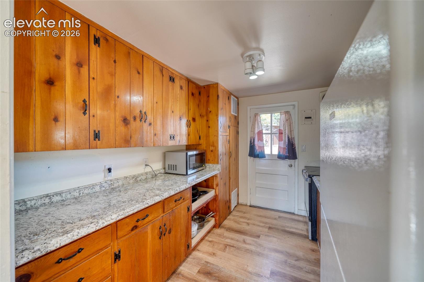 Listing photo 21 for 1867 Woodland Avenue