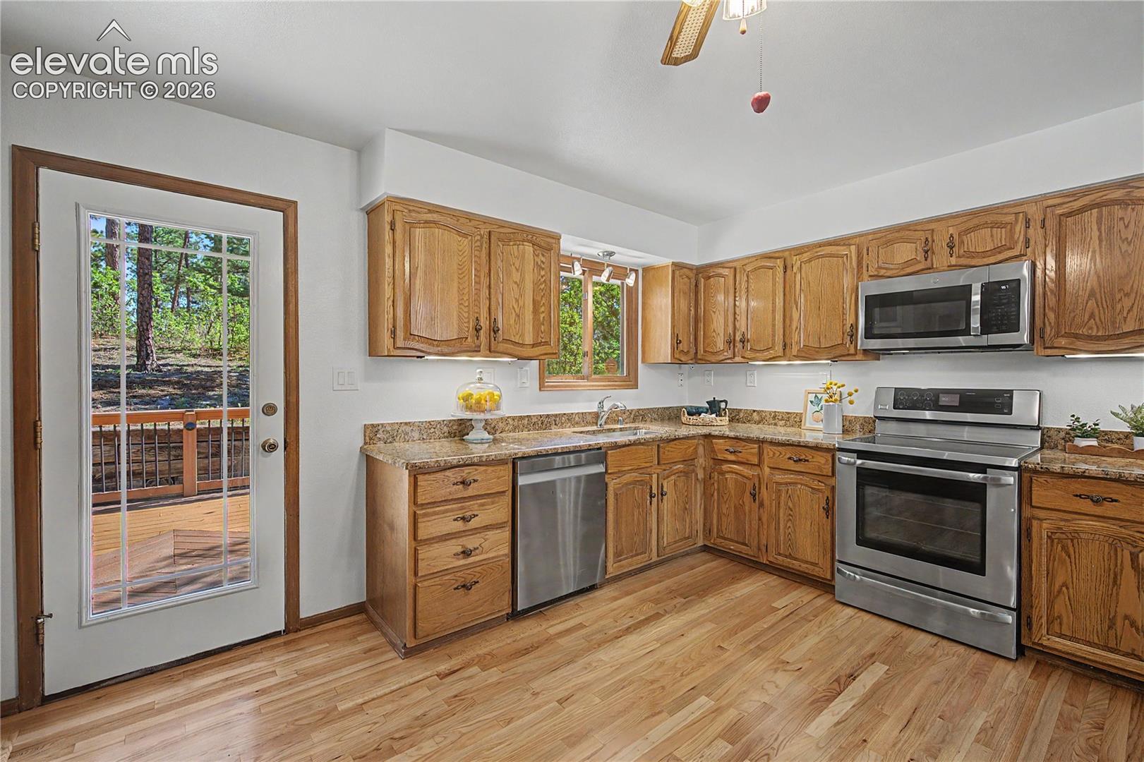 Listing photo 20 for 1250 Woodmoor Drive