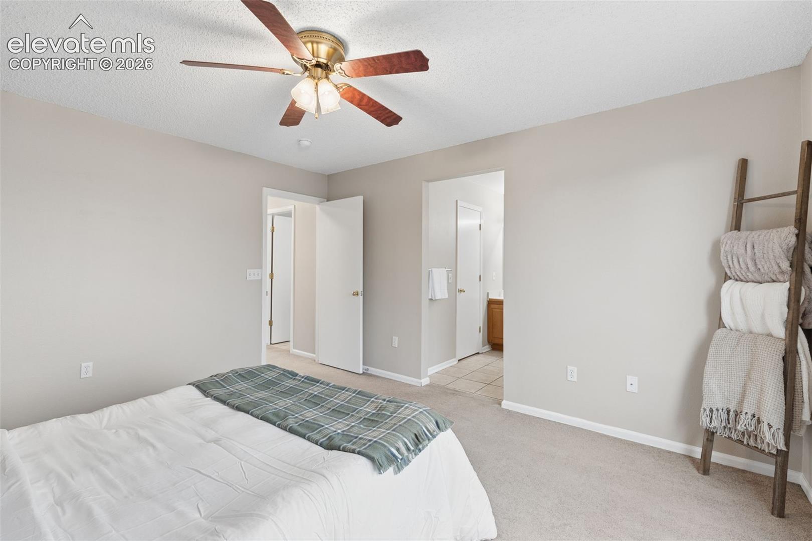 Listing photo 16 for 889 Square Dance Lane