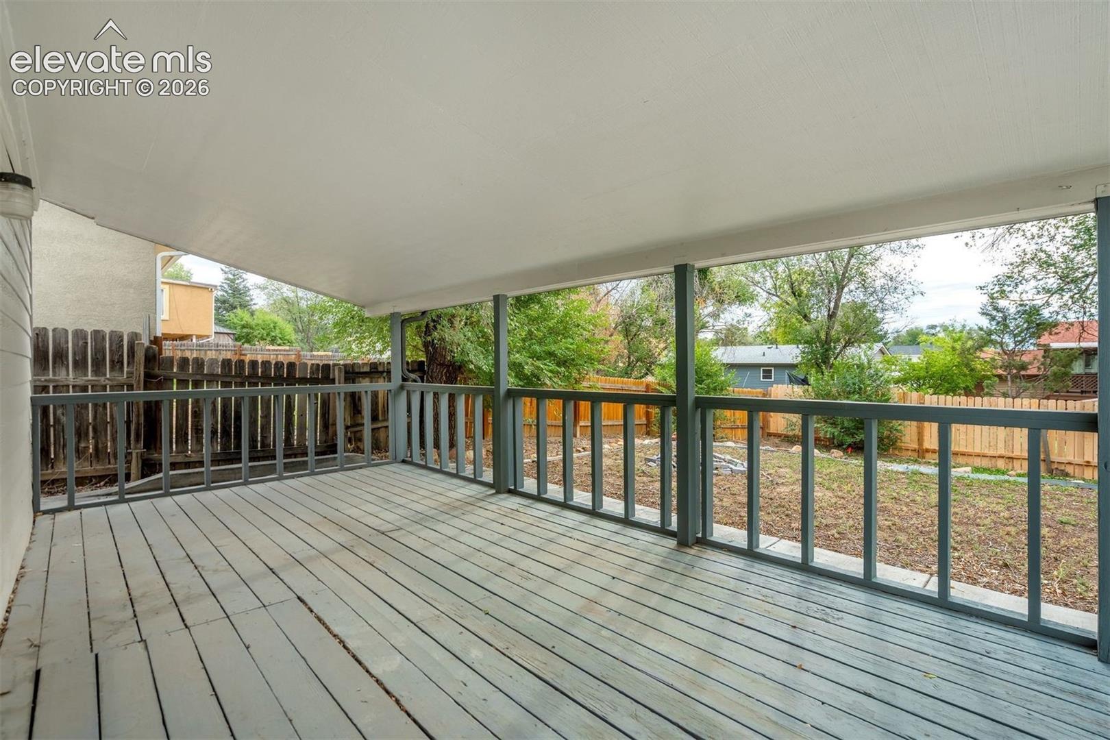 Listing photo 31 for 3415 Bridgewood Lane