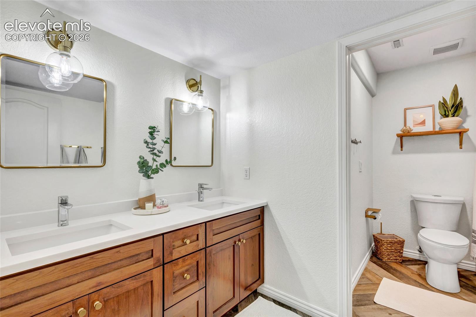 Listing photo 40 for 9043 Stony Creek Drive