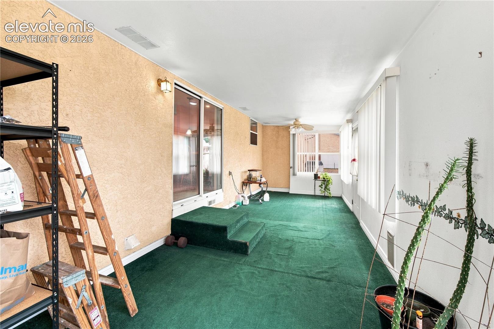 Listing photo 21 for 635 E Inca Court