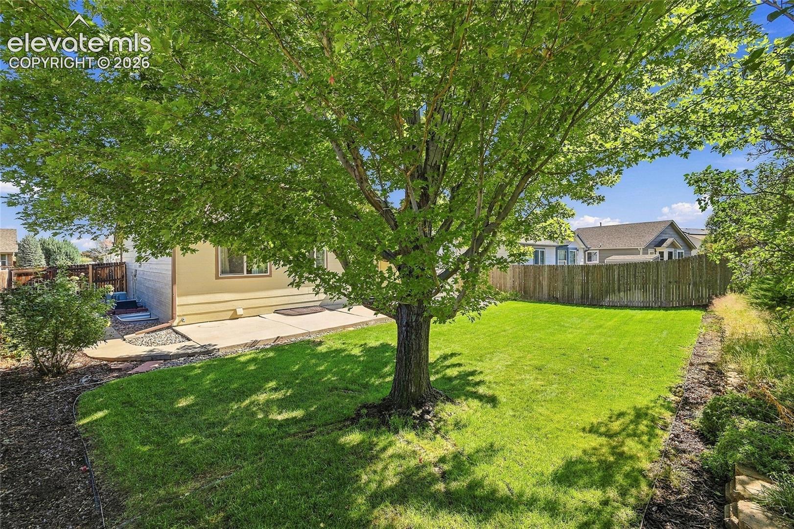 Listing photo 41 for 7538 Sailwind Drive