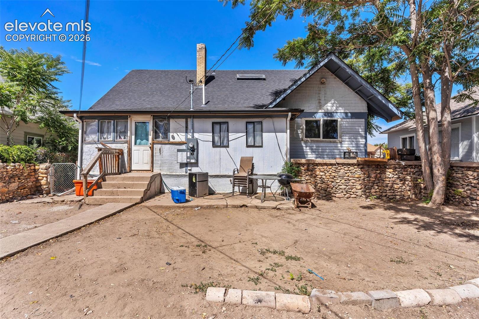 Listing photo 28 for 1008 E 8th Street