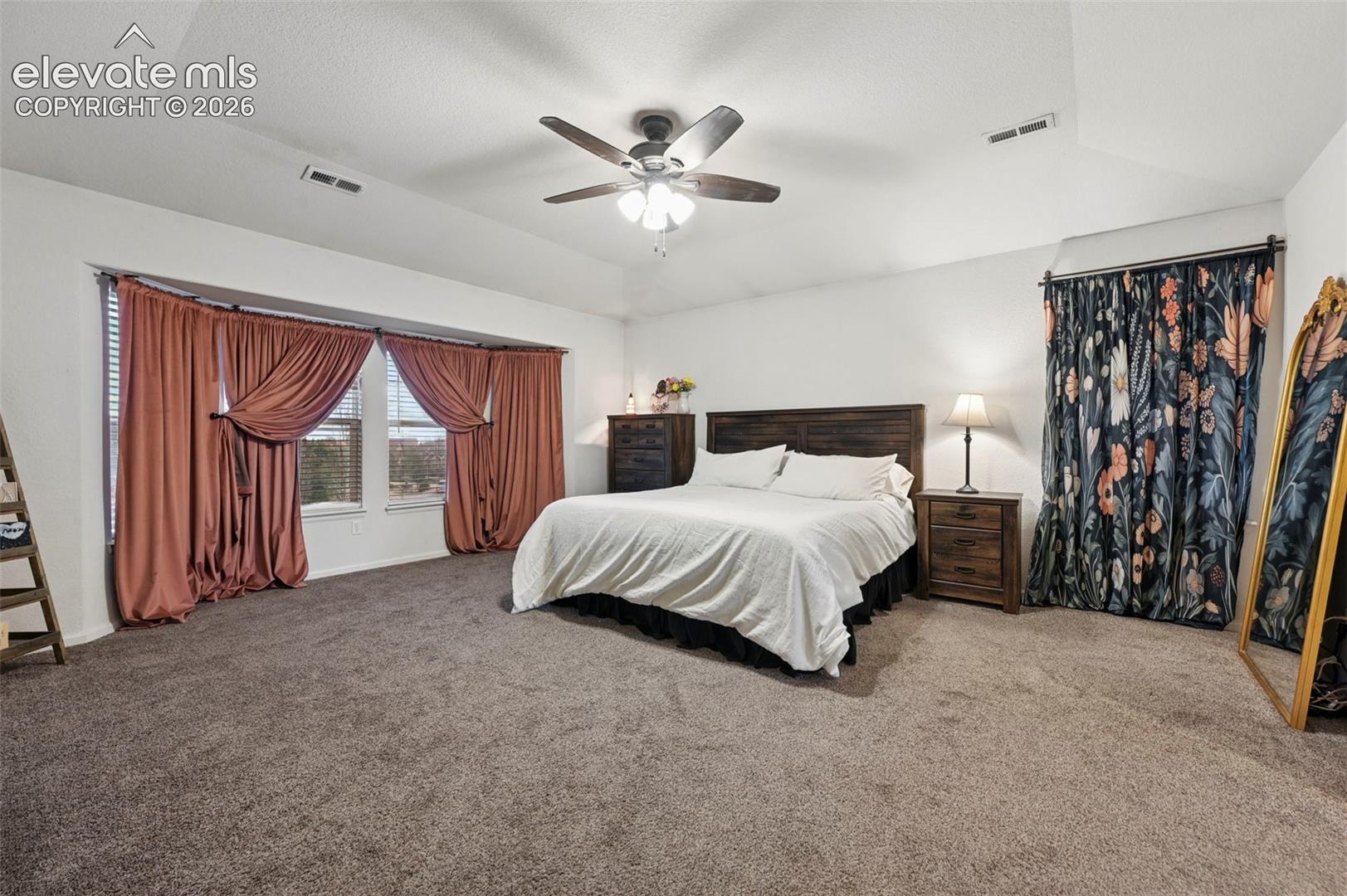 Listing photo 21 for 10813 White Sands Court