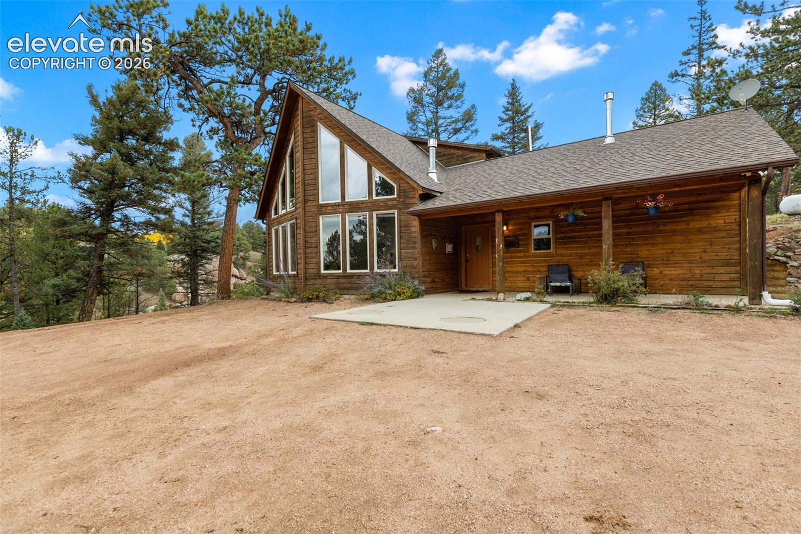 Listing photo 3 for 324 Celtic Run