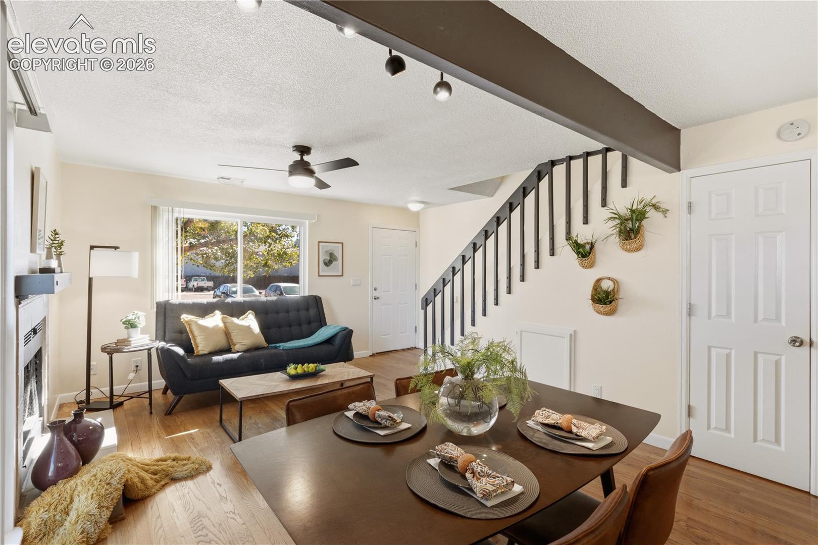 Listing photo 8 for 2360 Washo Circle