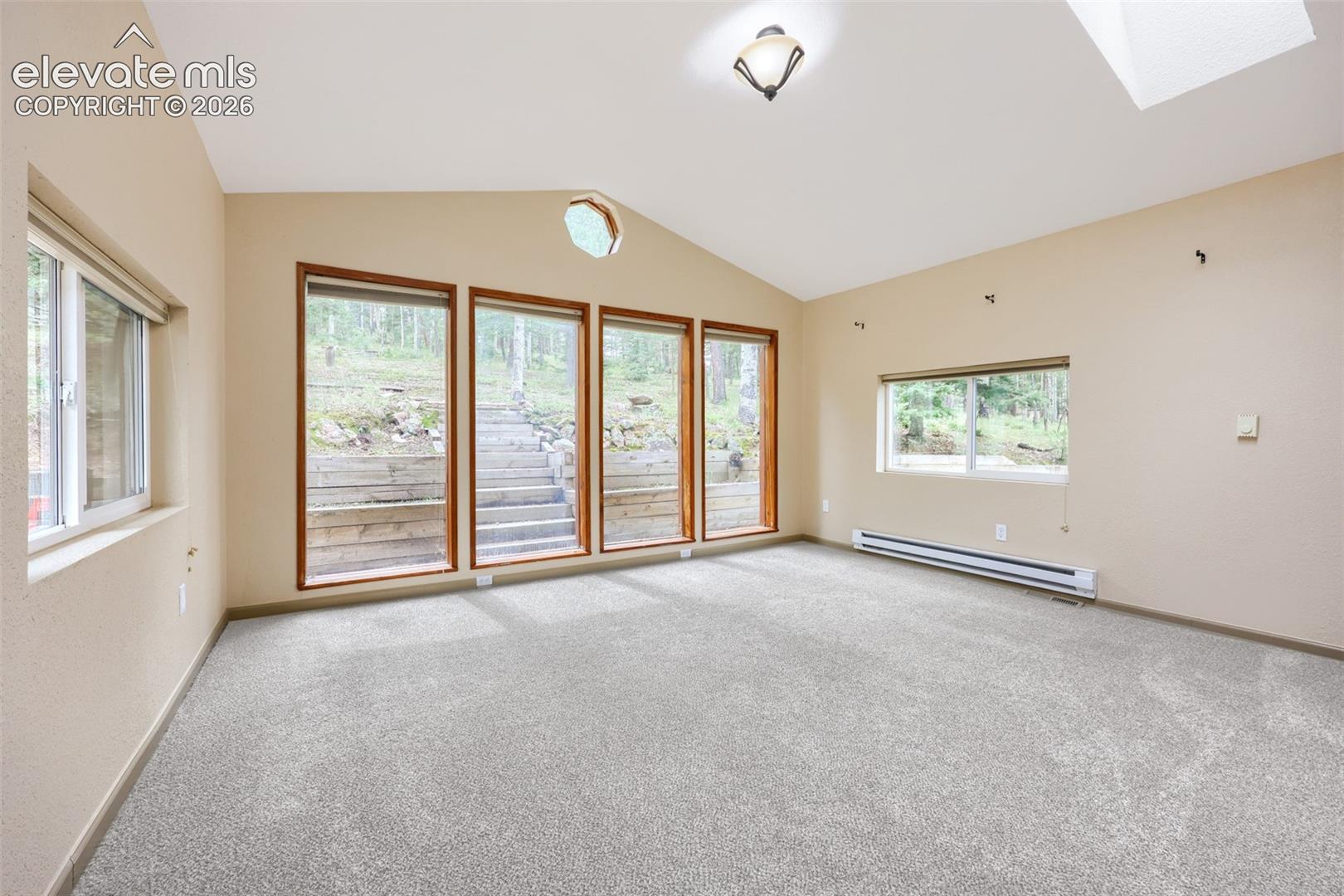 Listing photo 13 for 44 Anderson Road