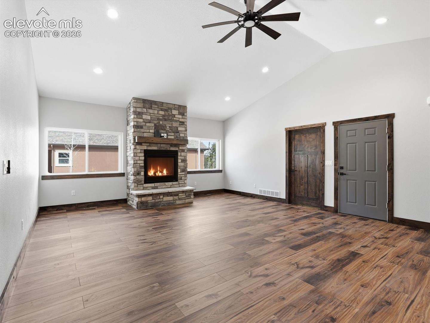 Listing photo 8 for 1309 Stone Ridge Drive