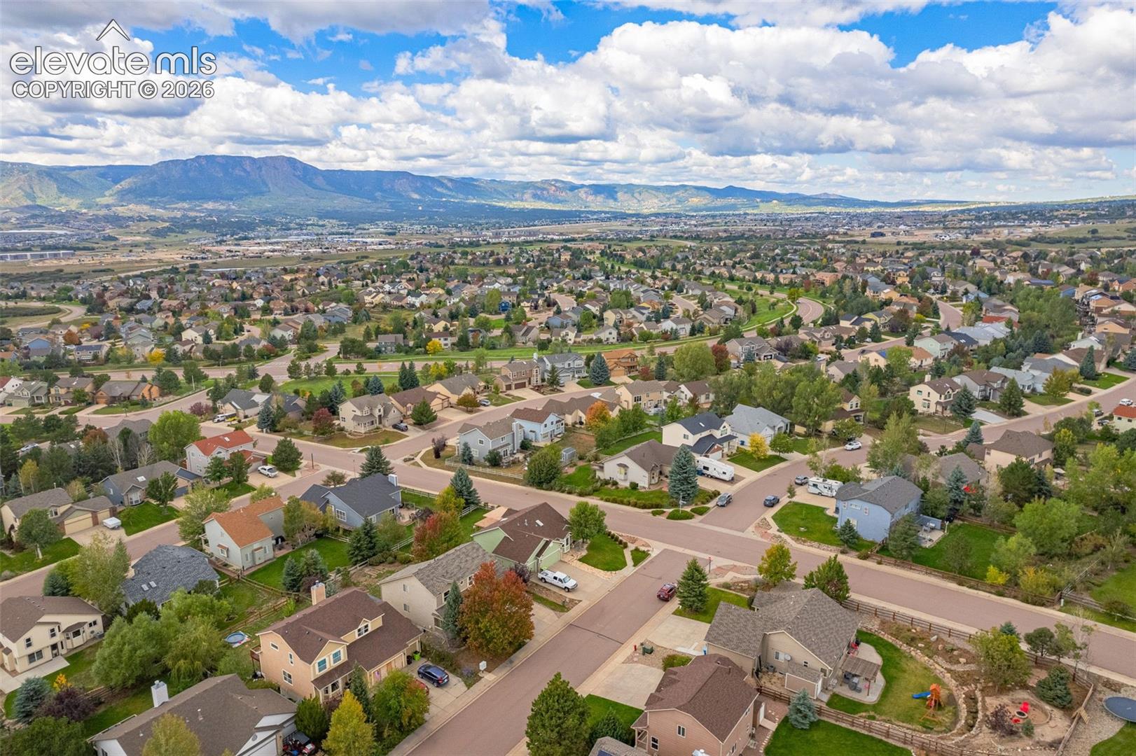Listing photo 40 for 15628 Dawson Creek Drive