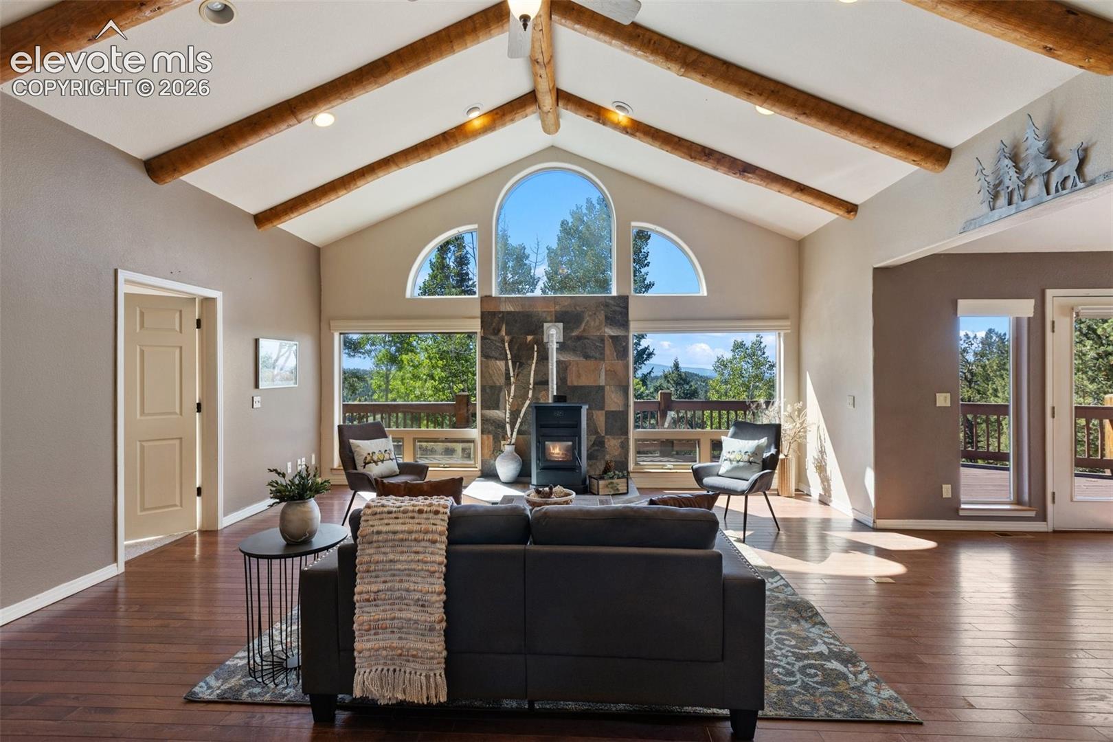 Listing photo 5 for 516 Saguache Drive