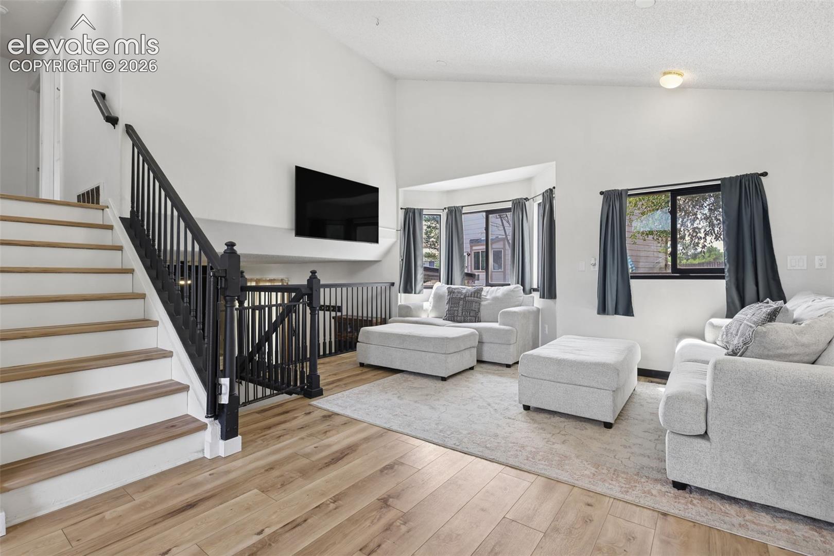 Listing photo 6 for 601 Rye Ridge Road