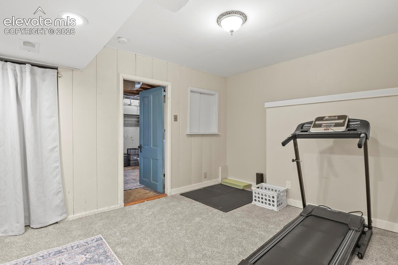 Listing photo 35 for 1507 N El Paso Street