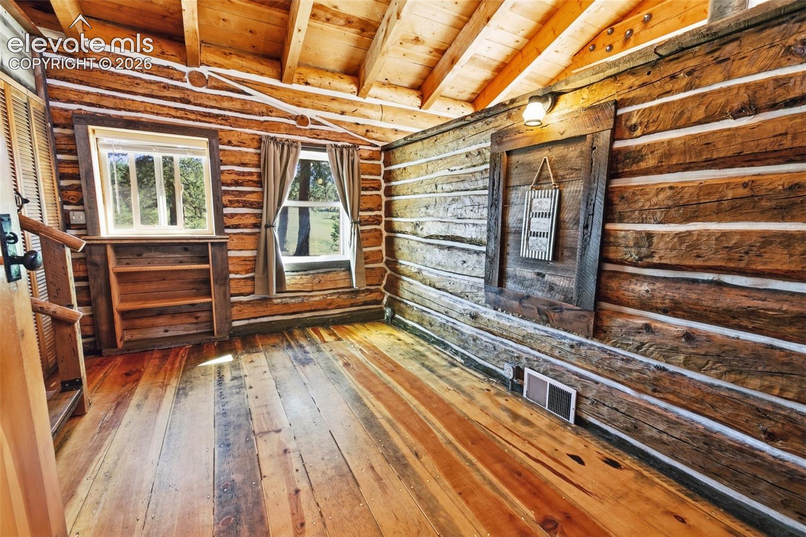 Listing photo 42 for 3303 Trail Creek Road