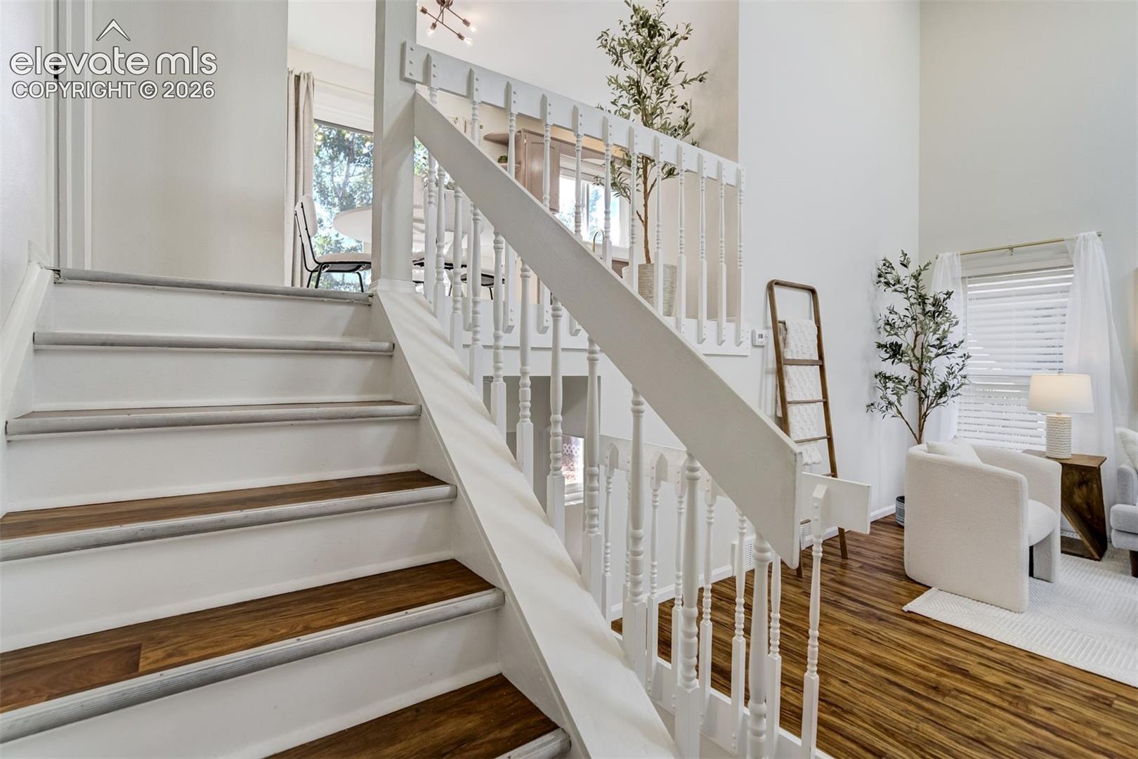 8295 Candon Drive, photo 8
