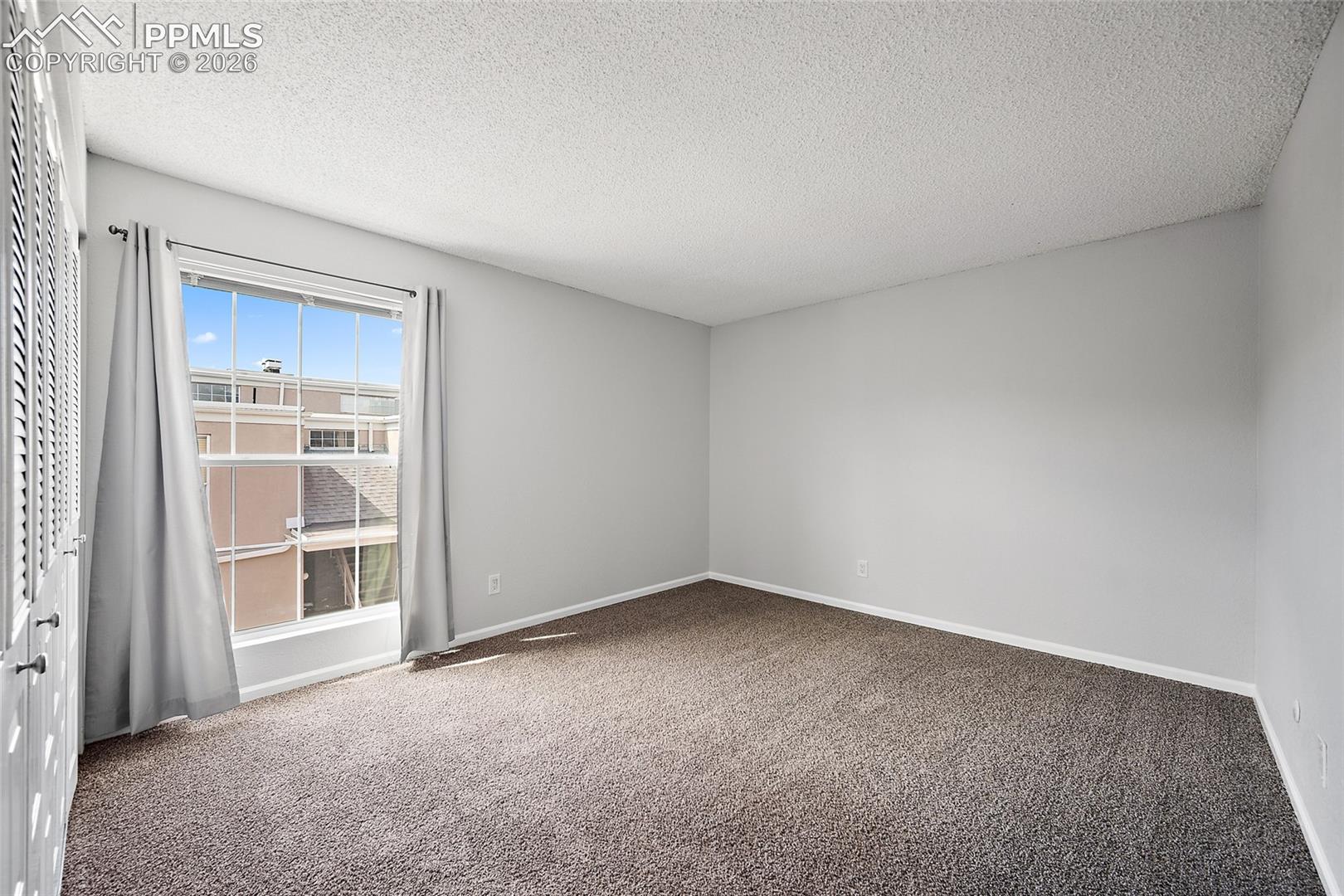 3210 Van Teylingen Drive, photo 32