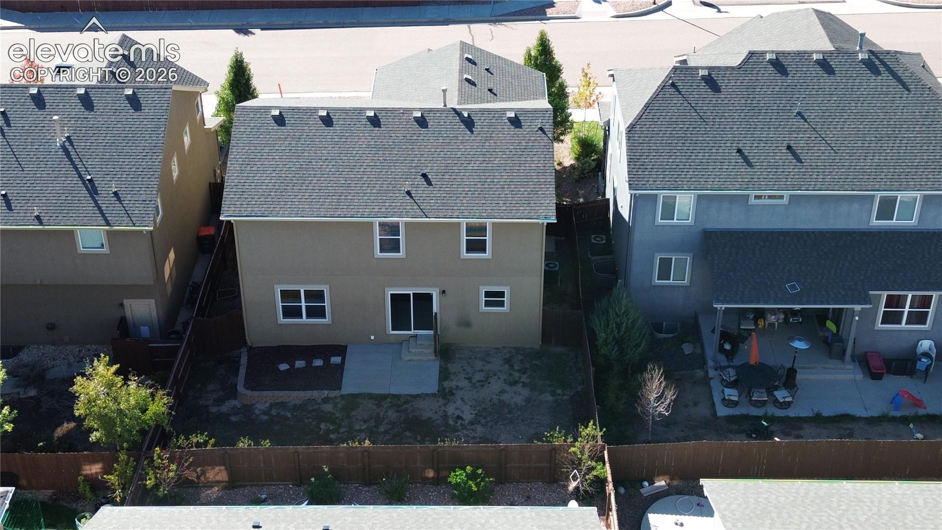Listing photo 3 for 7961 Sandsmere Drive