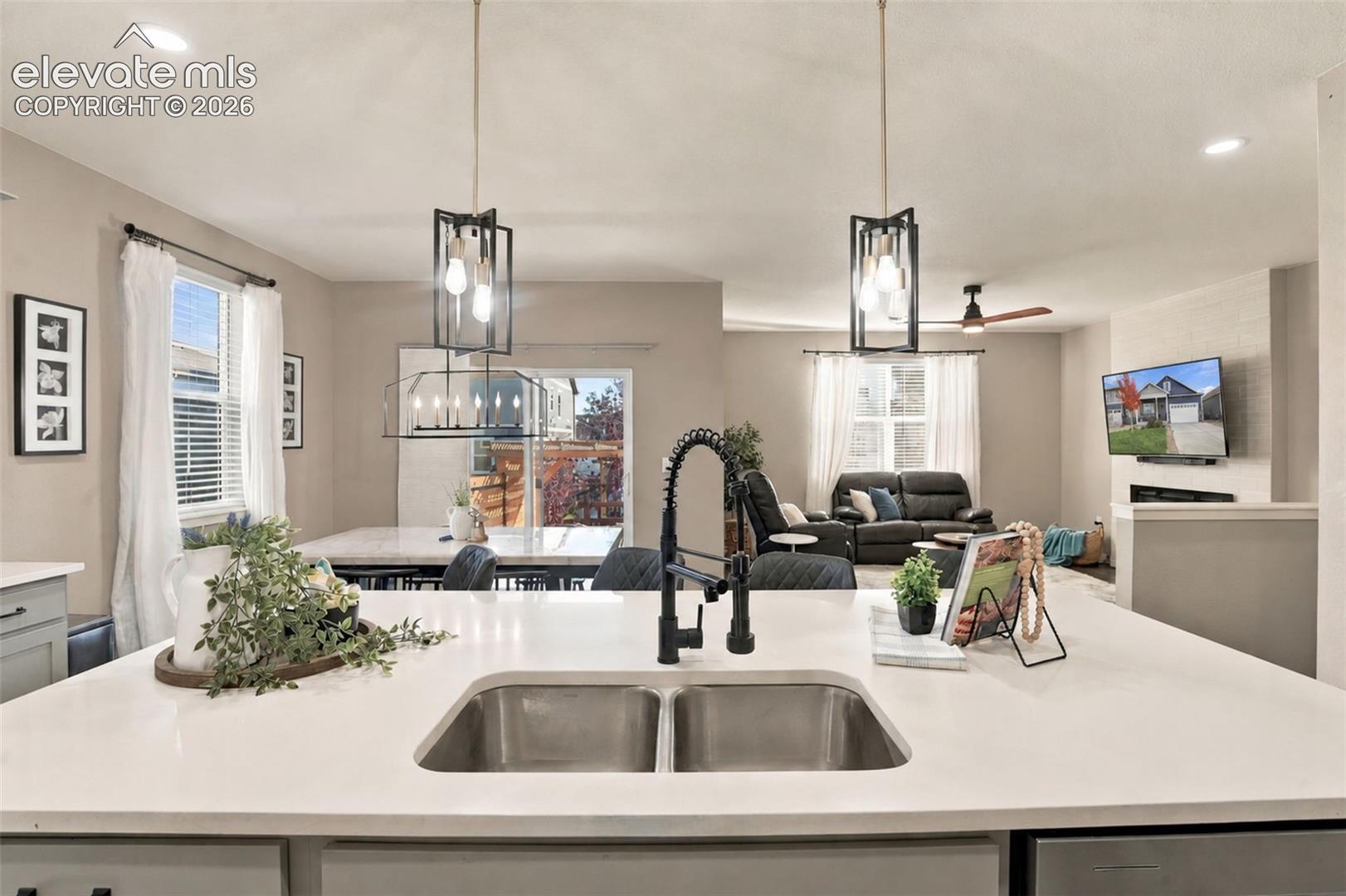 Listing photo 11 for 16474 Alpine Sorrel Drive