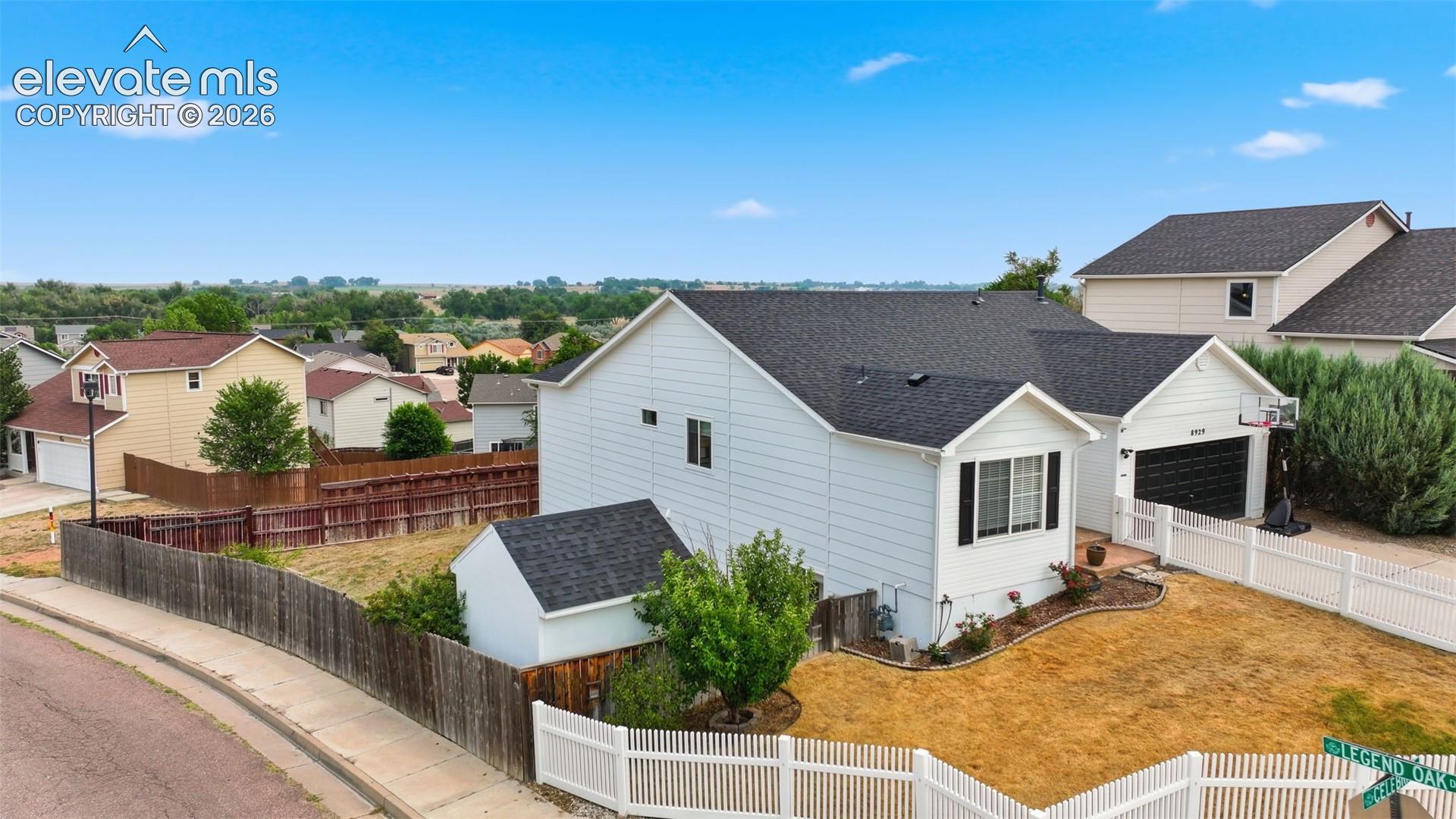 Listing photo 31 for 8929 Celebrity Court