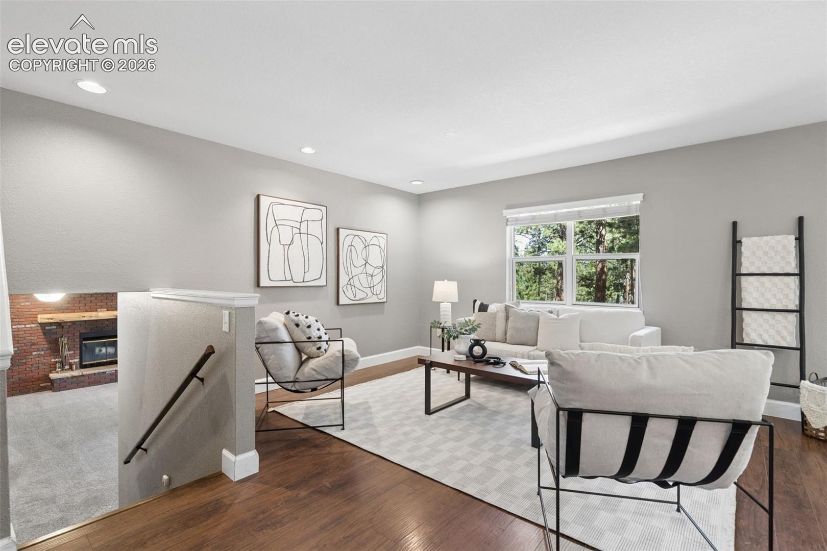 Listing photo 6 for 17950 New London Road