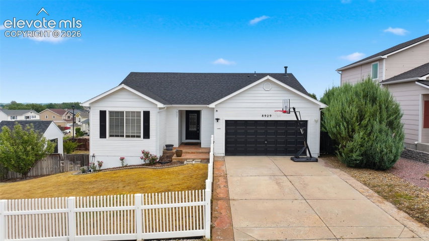 8929 Celebrity Court — listing photo