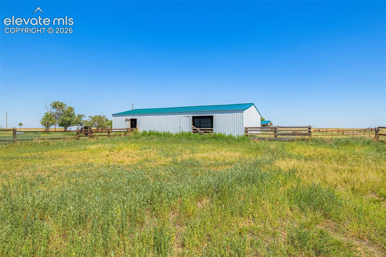 Listing photo 18 for 4465 S Johnson Road